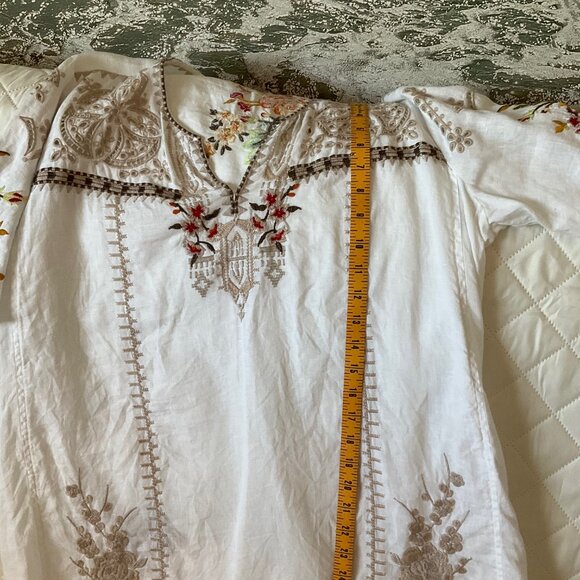 Johnny Was Medium Linen Embroidered Top - Picture 5 of 6
